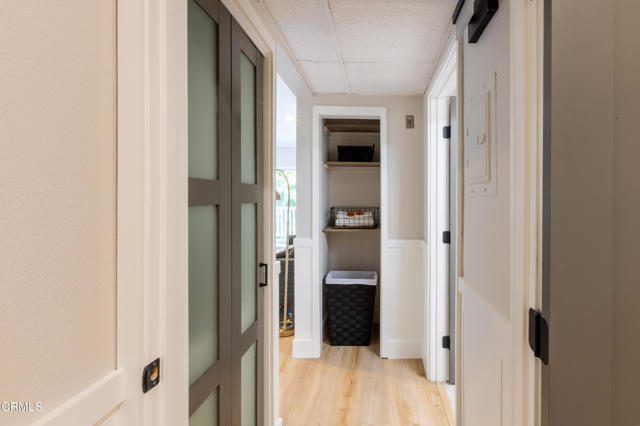 Detail Gallery Image 14 of 26 For 5135 Zelzah Ave #107,  Encino,  CA 91316 - 2 Beds | 2 Baths