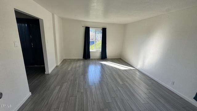 Detail Gallery Image 5 of 17 For 1325 Devonshire Dr, Oxnard,  CA 93030 - 2 Beds | 1 Baths