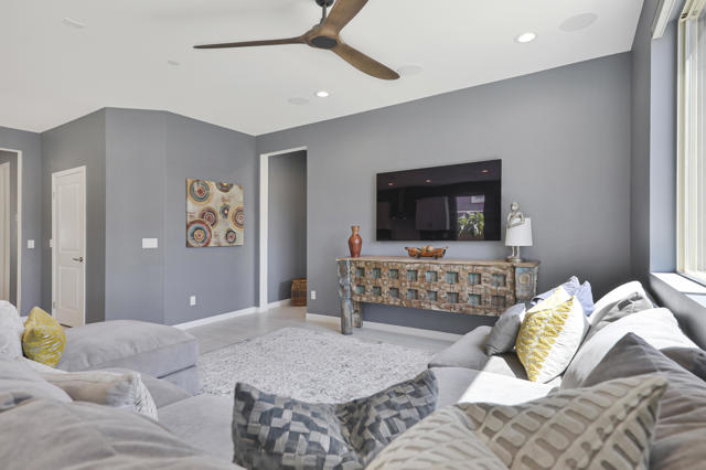 78783 Fortuna Place, Palm Desert CA: https://media.crmls.org/mediaz/8be0da59-b5af-4a2a-94bf-bbd199b779d2.jpg