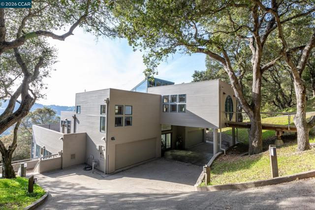 Details for 319 Tappan Ter, Orinda, CA 94563