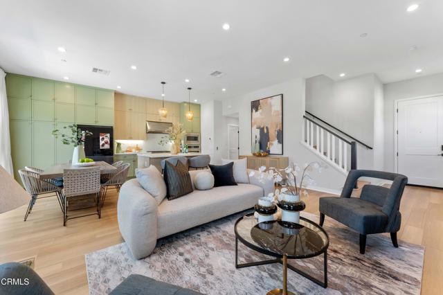 34 Miren Place, Arcadia CA: https://media.crmls.org/mediaz/8be16323-f70c-4988-a2da-f7b598e91d59.jpg