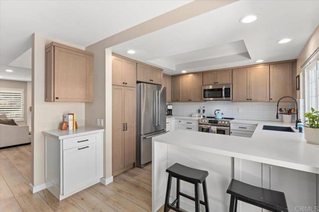 1977 Country Grove Lane, Encinitas CA: https://media.crmls.org/mediaz/8be1cc63-5de4-4215-b433-40fde5b735ed.jpg