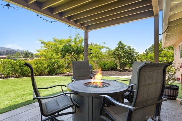 16710 Obispo Lane, San Diego CA: https://media.crmls.org/mediaz/8be1f753-6fa2-4645-abd3-4816fcbd8c0c.jpg