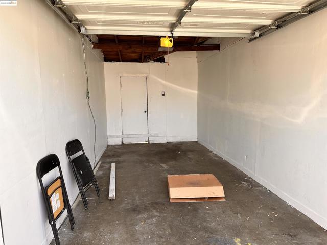 1342 Garvin Ave, Richmond CA: https://media.crmls.org/mediaz/8be26edf-d941-42ff-8d7a-0a9f65e1e737.jpg