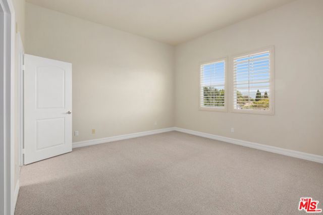 4202 Whitsett Avenue, Studio City CA: https://media.crmls.org/mediaz/8be288b6-b8f3-4584-b448-07e7d6c032da.jpg