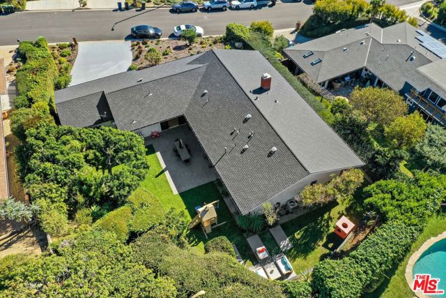 20413 Roca Chica Drive photo 3
