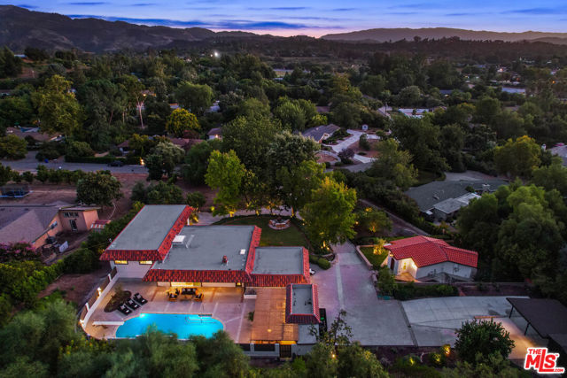 431 Montana Circle, Ojai CA: https://media.crmls.org/mediaz/8be3a546-fda2-4b62-ac14-ff9fe724a78e.jpg