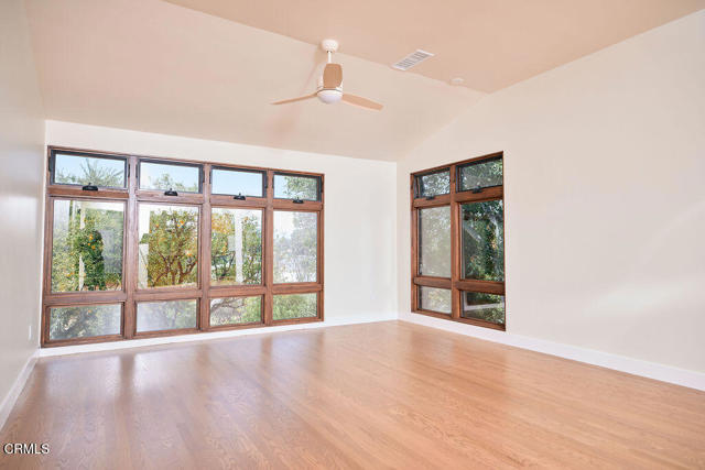 Detail Gallery Image 11 of 35 For 2135 Navarro Ave, Altadena,  CA 91001 - 3 Beds | 2 Baths