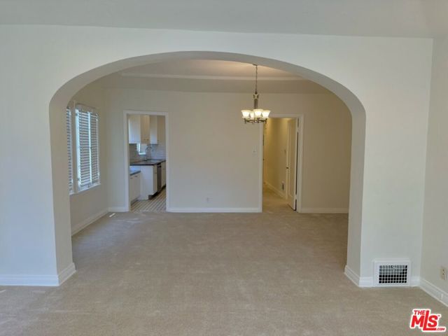 347 N Curson Avenue, Los Angeles CA: https://media.crmls.org/mediaz/8be4381f-7de4-4885-8ce3-4f9eb31b64f7.jpg