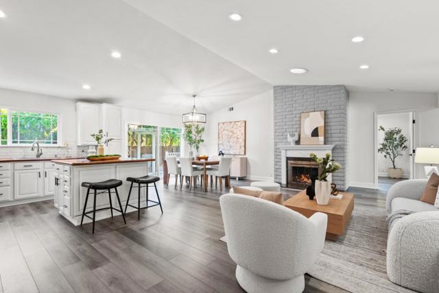 45490 Concho Court, Fremont CA: https://media.crmls.org/mediaz/8be44c3f-4e38-4eed-af36-909e3e5c10f3.jpg