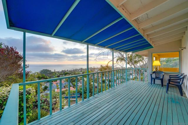 5995 La Jolla Corona Dr., La Jolla CA: https://media.crmls.org/mediaz/8be4d5a1-770b-453a-ac2e-148eac34d329.jpg