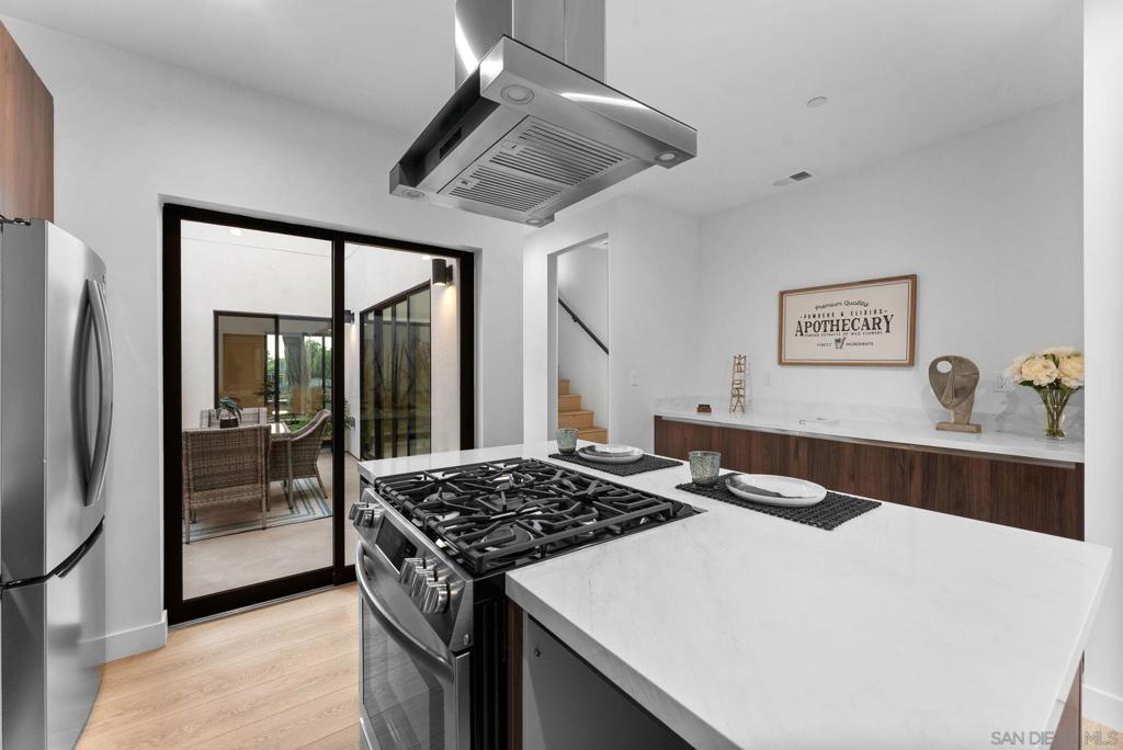 3653 Wilson Ave - photo 2
