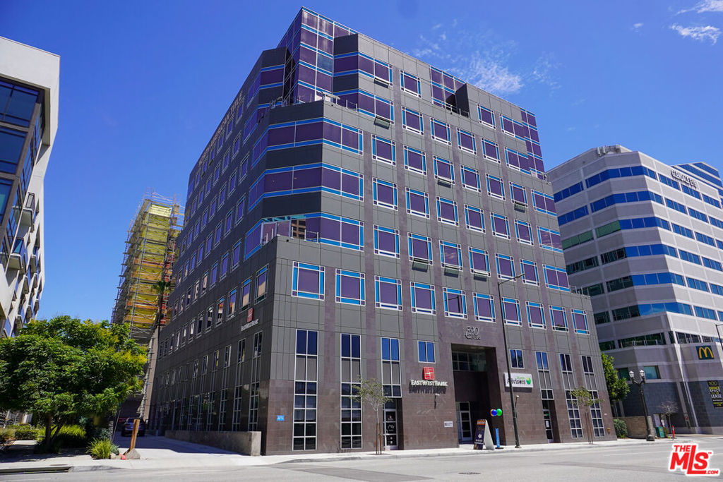 520 N Central Avenue PH1, Glendale, CA 91203