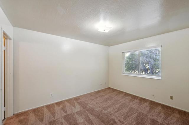 4624 Fairfax Avenue, Oakland CA: https://media.crmls.org/mediaz/8be6d16e-f246-432a-b699-59d67524cfd2.jpg