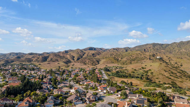 5937 Indian Terrace Drive, Simi Valley CA: https://media.crmls.org/mediaz/8be7b176-cbdc-441b-b88c-f884b98d79a5.jpg