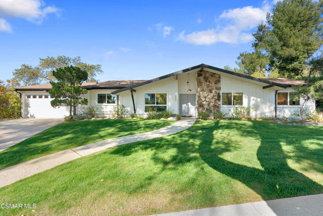 1953 Rayshire Street, Thousand Oaks CA: https://media.crmls.org/mediaz/8be7e6f6-577e-4eff-9685-57d887c84464.jpg