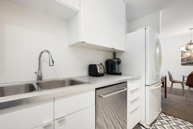 550 N Villa Court, Palm Springs CA: https://media.crmls.org/mediaz/8be82eed-9165-4992-8d2e-98e54e592002.jpg