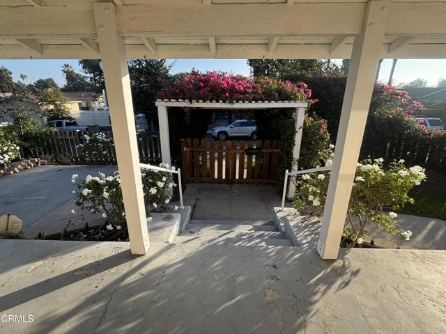 Detail Gallery Image 6 of 46 For 625 E Mountain St, Pasadena,  CA 91104 - 3 Beds | 1 Baths