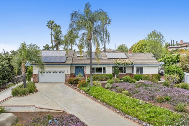 620 Lacrosse Place, Escondido CA: https://media.crmls.org/mediaz/8beae4bb-77c7-4fb8-b562-0f8b39df5180.jpg