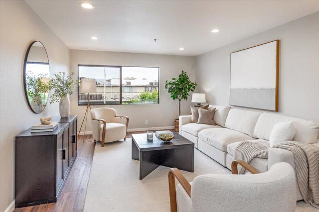 2409 Park Boulevard, Palo Alto CA: https://media.crmls.org/mediaz/8beb1a09-da73-4dc2-abf1-cfa94e0548ea.jpg