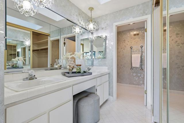 100 Rizal Drive, Hillsborough CA: https://media.crmls.org/mediaz/8beb5397-8018-4cfb-bf0f-b6f05c5527c8.jpg