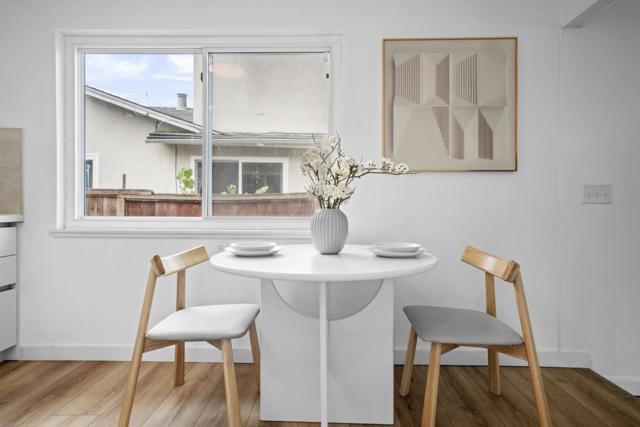 857 Peach Avenue, Sunnyvale CA: https://media.crmls.org/mediaz/8bec1ee4-5ca1-4afa-828c-70878fd9c6c5.jpg