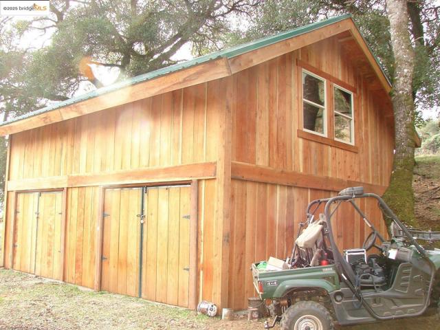 39305 Pine Mountain RD, Cloverdale CA: https://media.crmls.org/mediaz/8beda2fc-b346-4eef-acd6-e0c01c65a164.jpg
