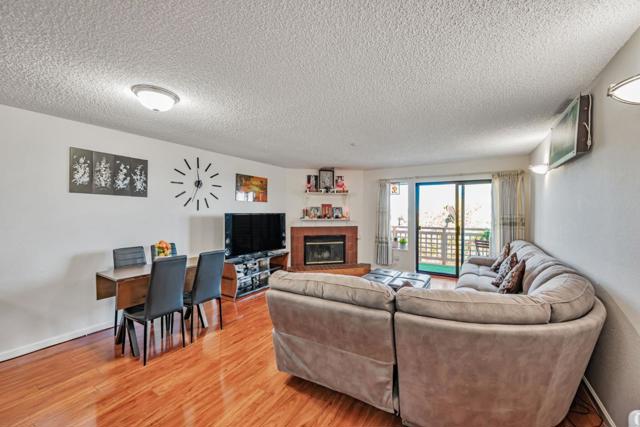 1606 BIRCHWOOD Court, Daly City CA: https://media.crmls.org/mediaz/8beee54b-2177-43b7-8917-d5a6a636bf34.jpg