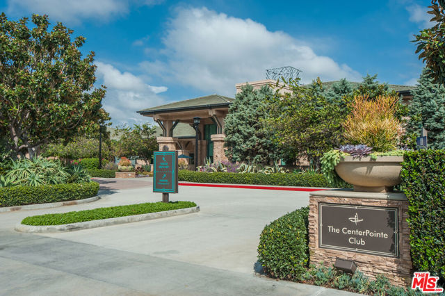 12936 Discovery, Los Angeles CA: https://media.crmls.org/mediaz/8bef6f0d-94c7-4b1e-873e-9f884f03d8c3.jpg