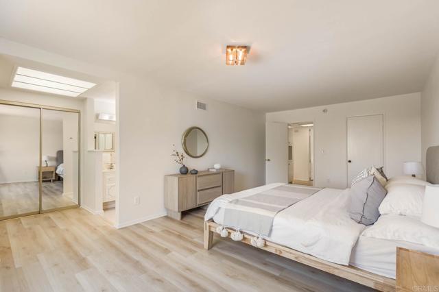 Detail Gallery Image 19 of 34 For 2476 Pinewood St, Del Mar,  CA 92014 - 3 Beds | 2 Baths