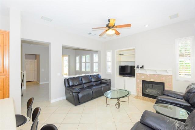 11424 Miro Cir, San Diego CA: https://media.crmls.org/mediaz/8bef8ae5-3194-43e3-9eae-7fd1f4d53bf4.jpg