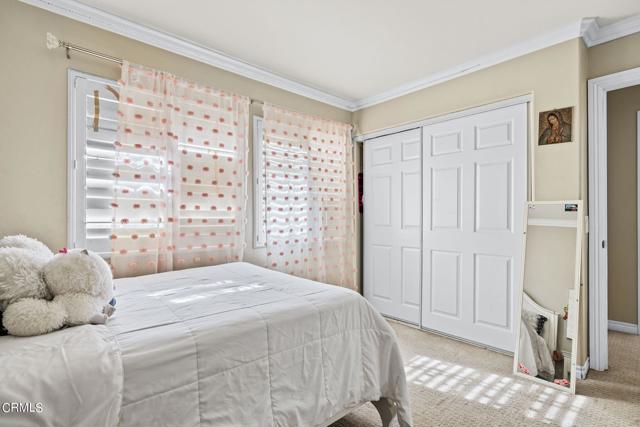 2561 Upper Bay Drive, Oxnard CA: https://media.crmls.org/mediaz/8bf0ae20-21bd-48cb-8384-53d7afbea1b8.jpg