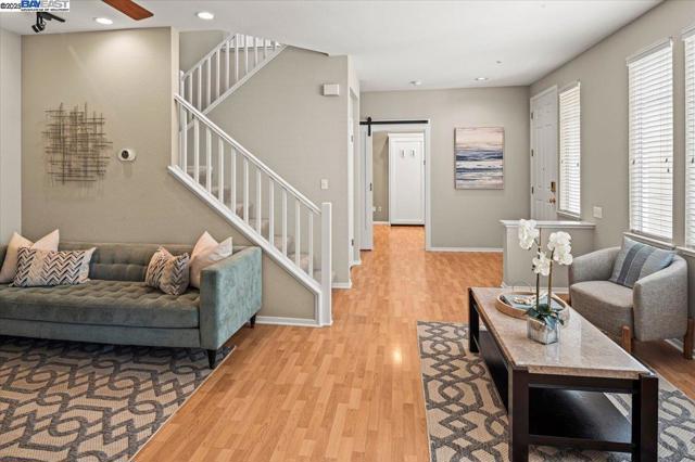 Image 7 of 53 For 23110 Canyon Terrace Dr
