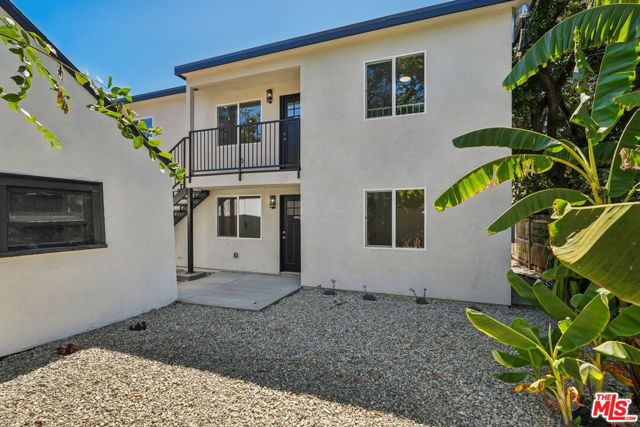 2922 8th Avenue, Los Angeles CA: https://media.crmls.org/mediaz/8bf10c1b-4810-4c12-86c4-e712b10042af.jpg