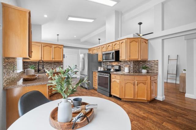458 Laswell Avenue, San Jose CA: https://media.crmls.org/mediaz/8bf19296-6628-4a75-aef6-a43e5589c81e.jpg