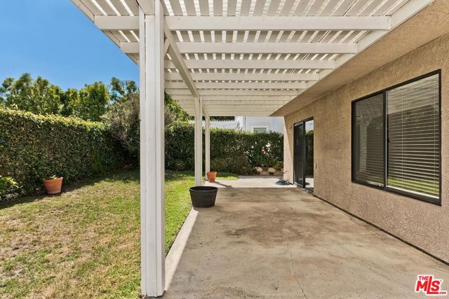 26816 Cactus Trail, Agoura Hills CA: https://media.crmls.org/mediaz/8bf1dd68-e7b3-4237-bc59-24fd1b72e598.jpg