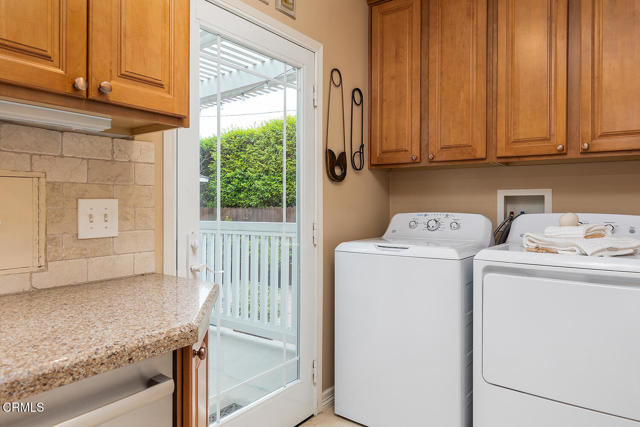 2250 Cooley Place, Pasadena CA: https://media.crmls.org/mediaz/8bf21368-2fee-4e4c-8d19-10435985958b.jpg