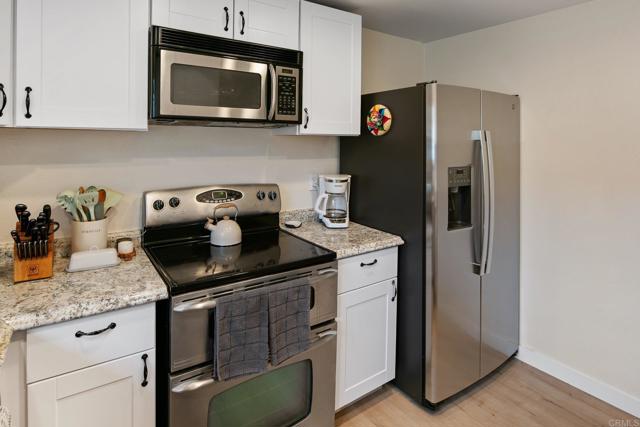 Detail Gallery Image 15 of 37 For 1259 Sundown, Escondido,  CA 92026 - 2 Beds | 2 Baths