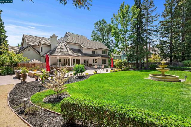 4405 Deer Ridge Rd, Danville CA: https://media.crmls.org/mediaz/8bf4c442-ec66-49ad-ab52-08275492fd63.jpg