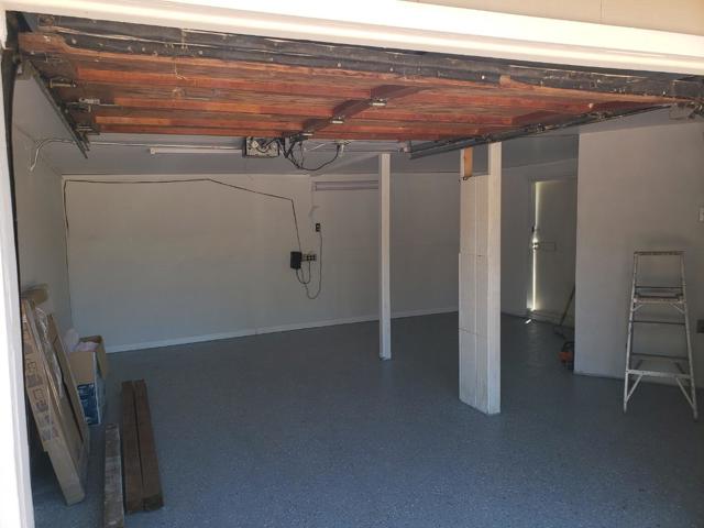 528 Moraga, Orinda CA: https://media.crmls.org/mediaz/8bf51813-1d80-4c3b-affe-cf4b02a411d3.jpg