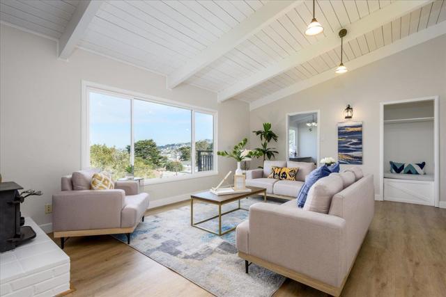 815 Edgemar Avenue, Pacifica CA: https://media.crmls.org/mediaz/8bf59492-42de-4015-b2ff-20df24e61eb3.jpg