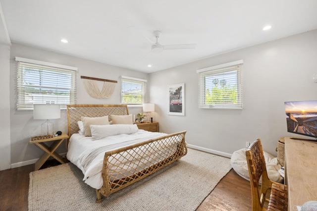 1105 Evergreen Drive, Encinitas CA: https://media.crmls.org/mediaz/8bf8286a-4f24-4c20-911a-c7a4a21bc155.jpg