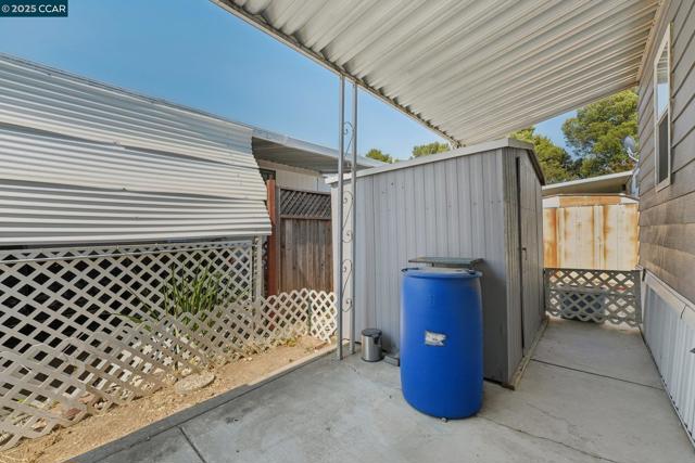 327 La Vina, Pacheco CA: https://media.crmls.org/mediaz/8bf85336-9775-426a-a4a5-5434a8782f80.jpg