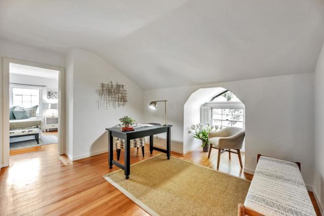 632 Saint Claire Drive, Palo Alto CA: https://media.crmls.org/mediaz/8bf986d9-0893-459a-b559-f7d5cd882906.jpg