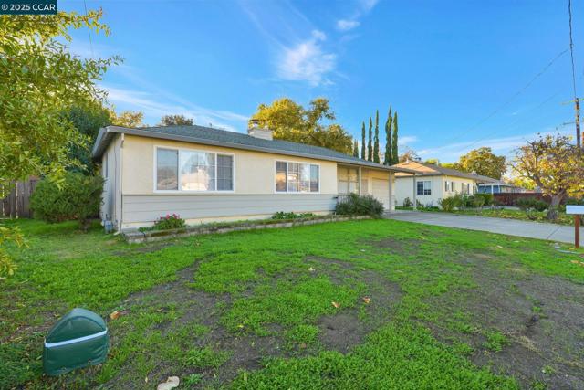 1035 Orange st, Concord CA: https://media.crmls.org/mediaz/8bf993c3-7ada-40f0-96df-1b57b553a769.jpg