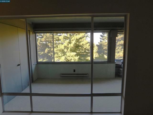 2825 Ptarmigan, Walnut Creek CA: https://media.crmls.org/mediaz/8bfa9e70-a3a3-40c6-a0ed-7fd2041f6a51.jpg