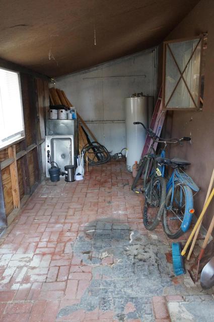 11022 West Drive, Morongo Valley CA: https://media.crmls.org/mediaz/8bfb0d92-516e-4991-8469-2958acf8c6ef.jpg