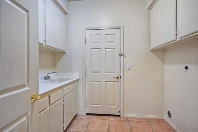 3136 Ferncreek Ln., Escondido CA: https://media.crmls.org/mediaz/8bfb5315-a201-4680-8215-d359b7d71d40.jpg