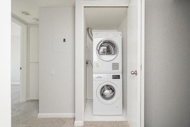 425 Costa Mesa Terrace, Sunnyvale CA: https://media.crmls.org/mediaz/8bfb71ee-6063-49d8-be95-f5d295647cb8.jpg