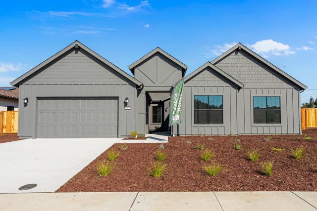 410 Maria Drive, Hollister CA: https://media.crmls.org/mediaz/8bfb9286-8c69-4fe5-9c50-3aa131c374d3.jpg